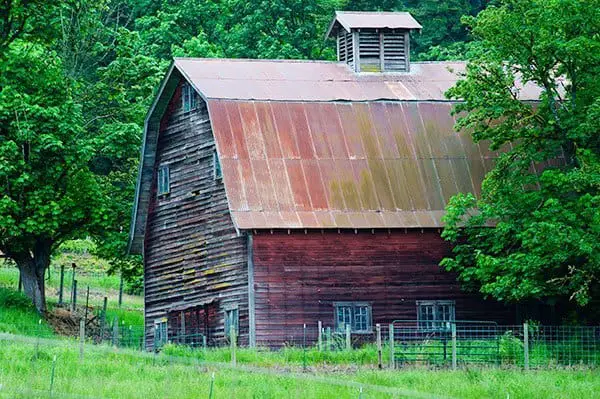 Barn-with-Cupola-on-top